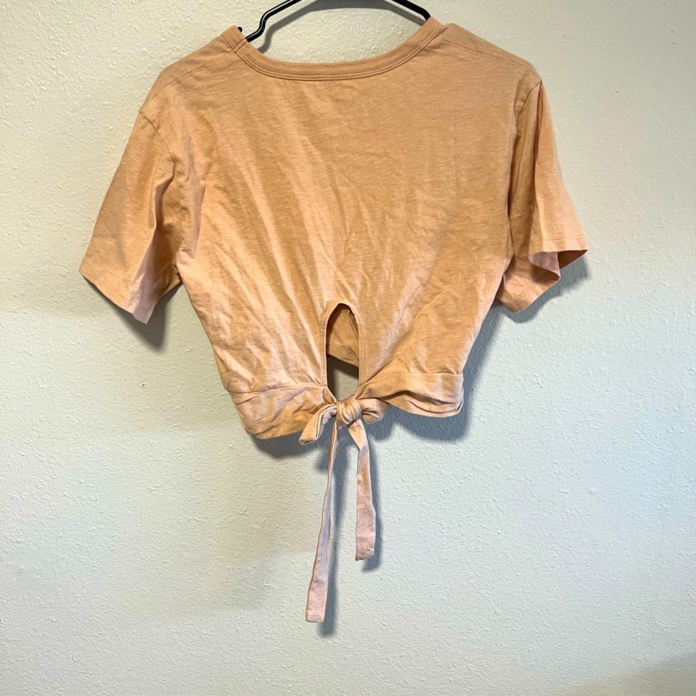 Never worn light pink crop top
